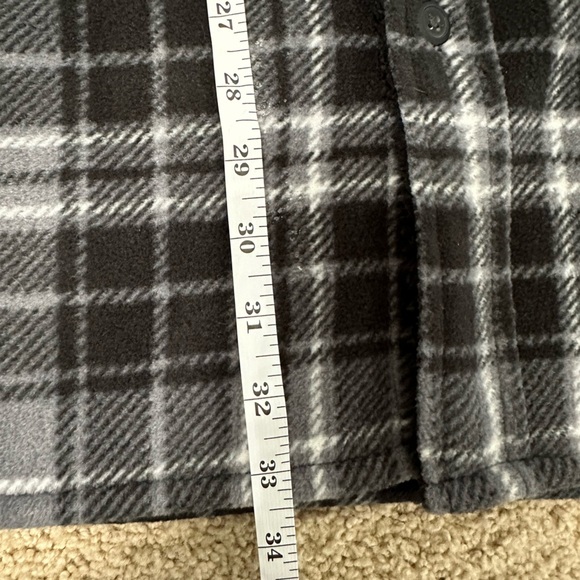 Classic Black and Gray Plaid Men's Shirt - Picture 3 of 3